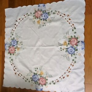Mix&Match 3/$25 - Square Table Cloth